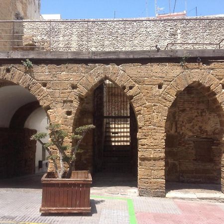 Casa La Muralla MEDIEVAL by Cadiz4Rentals Esterno foto